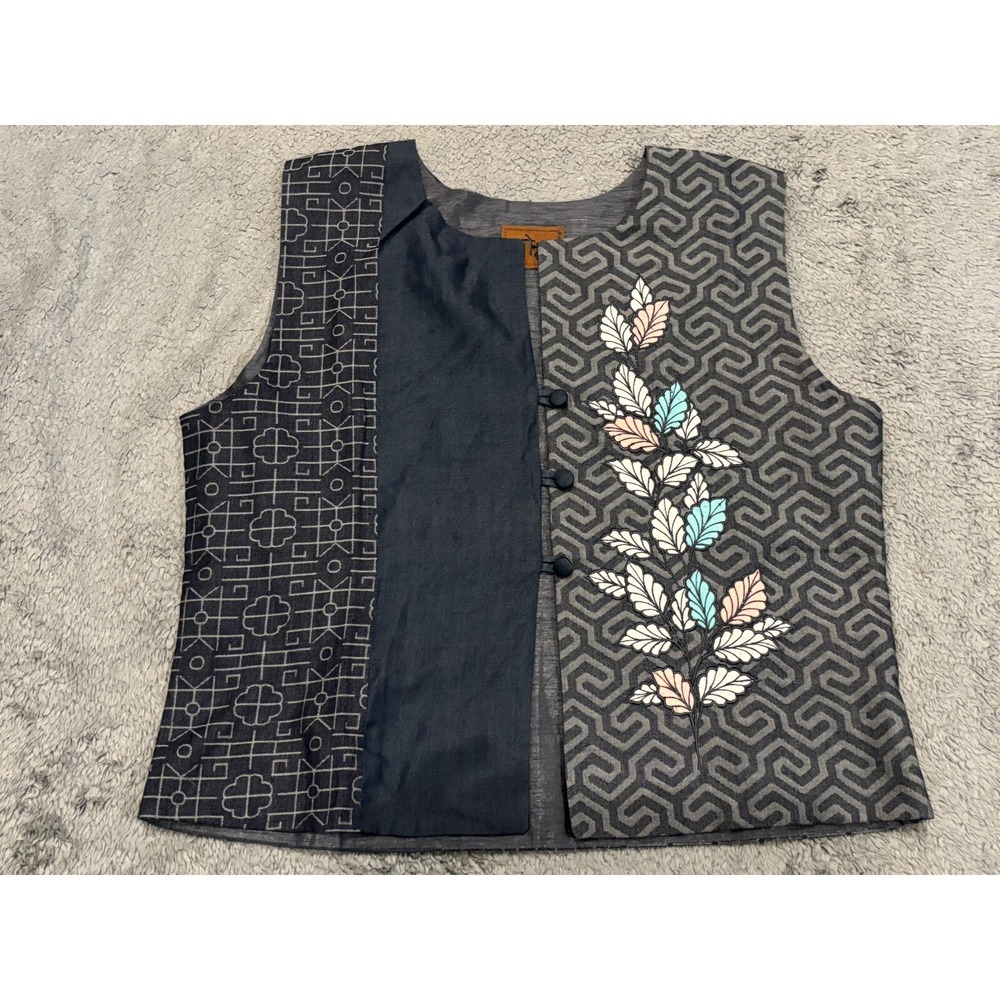 Girls Vest Size XL Blue Floral Embroidered Multi Patterned Geometric Camo